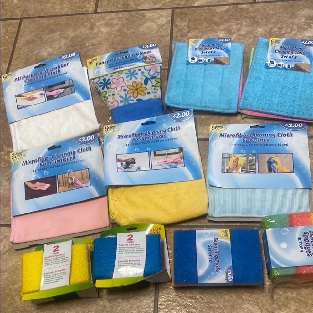 Microfiber Cleaning Cloth Set - 
NWT Scrubbing  Extra Long Gloves Dusting
